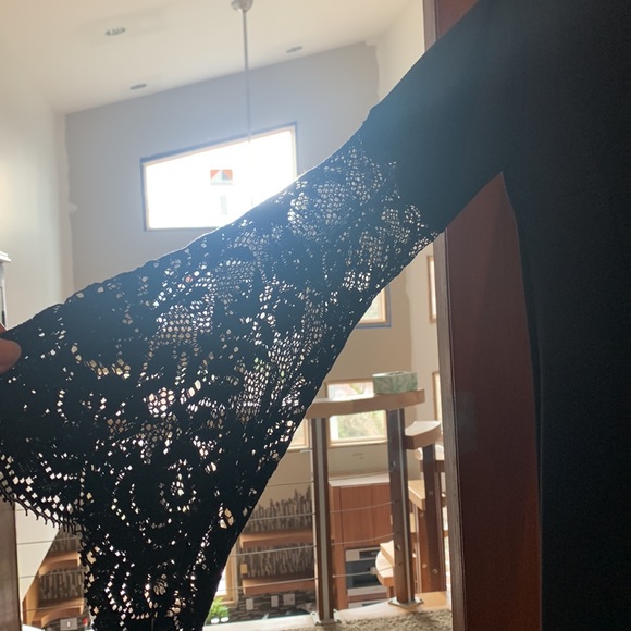 NWT Chiara Boni shift dress with crochet sleeves size 8 - Picture 5 of 6